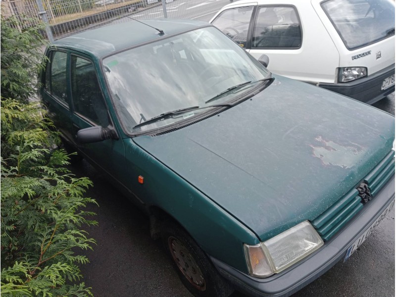 peugeot 205 berlina del año 1997
