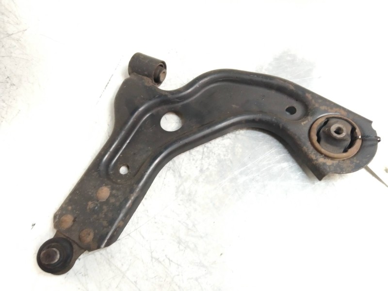 Recambio de brazo suspension inferior delantero izquierdo para ford fiesta berlina 1.3 cat (endura-e) referencia OEM IAM   