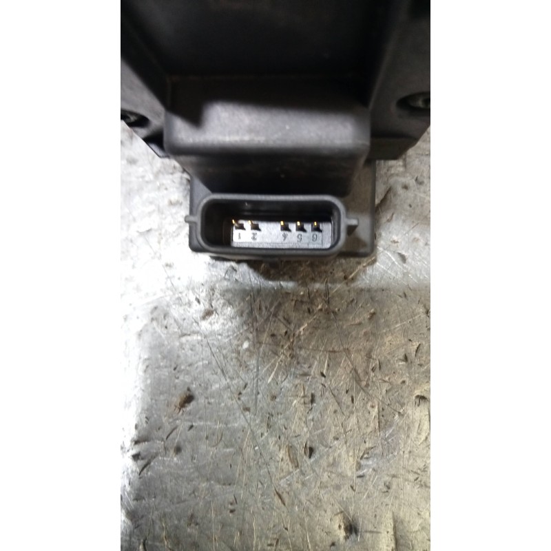Recambio de valvula egr para opel vivaro furgón/combi (07.2006 =>) combi 2.7t l1h1 referencia OEM IAM H8200987088 A2053217899 82