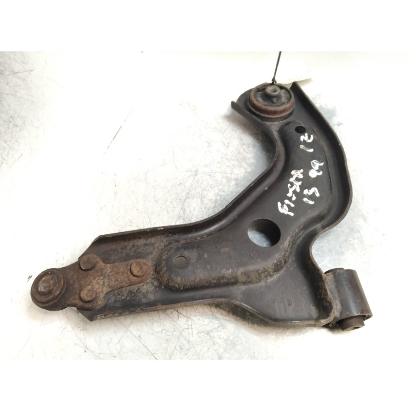 Recambio de brazo suspension inferior delantero izquierdo para ford fiesta berlina 1.3 cat (endura-e) referencia OEM IAM   
