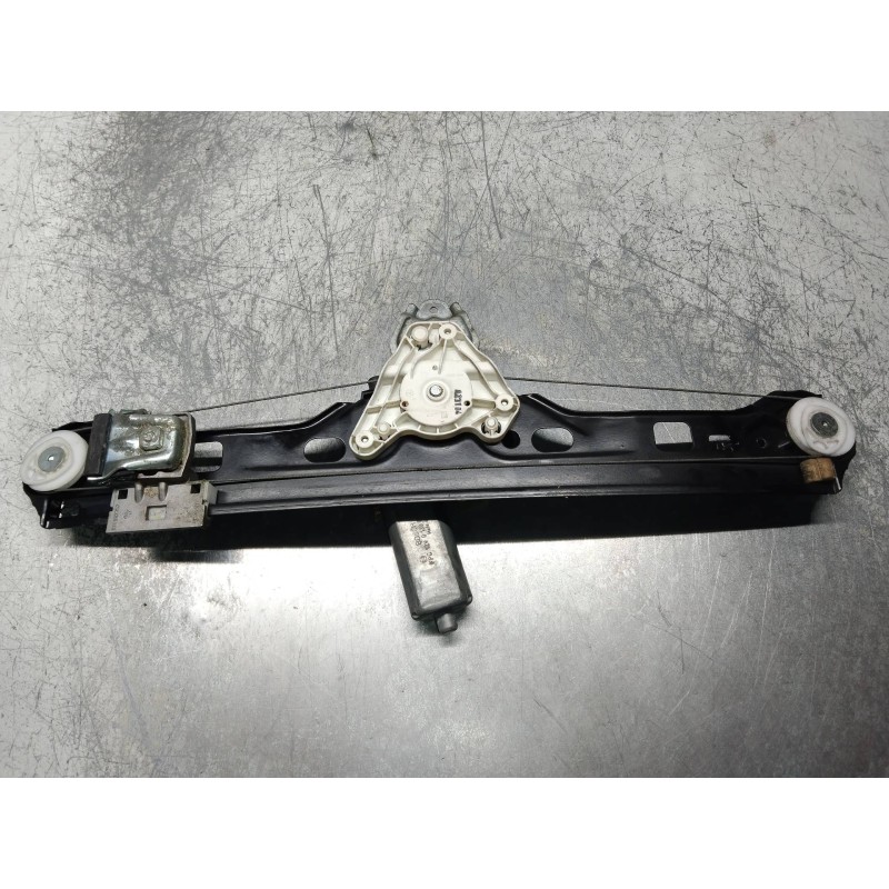 Recambio de elevalunas trasero derecho para mercedes clase c (w203) familiar 2.2 cdi cat referencia OEM IAM 0130822007  5P