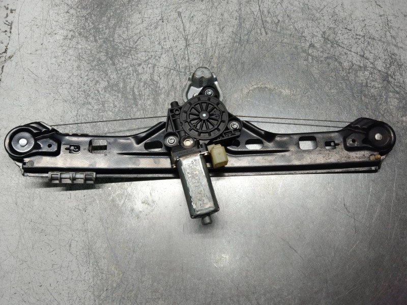 Recambio de elevalunas trasero izquierdo para mercedes clase c (w203) familiar 2.2 cdi cat referencia OEM IAM 0130822008  5P