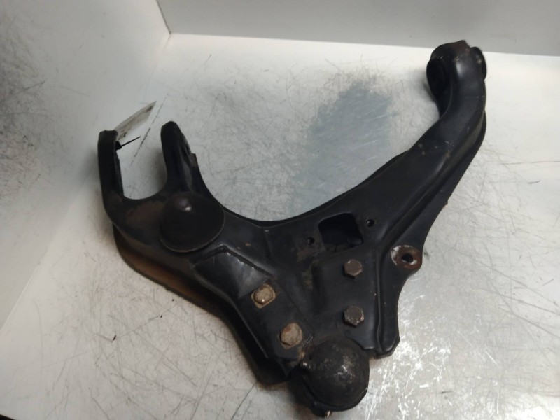 Recambio de brazo suspension inferior delantero derecho para mitsubishi galloper (hyundai) 2.5 turbodiesel referencia OEM IAM   
