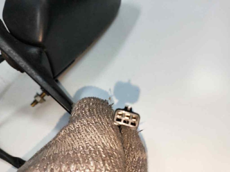 Recambio de retrovisor izquierdo para mitsubishi colt (c50) referencia OEM IAM   ELECTRICO