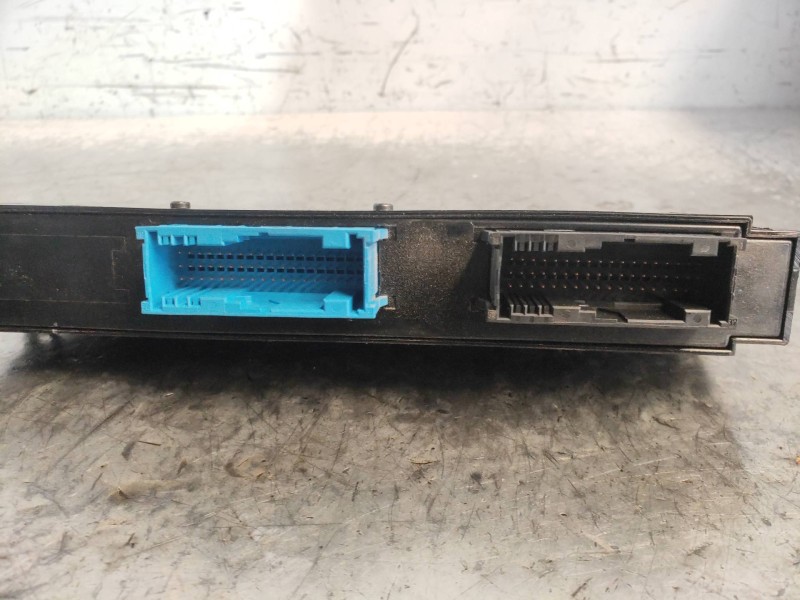 Recambio de modulo electronico para bmw serie 3 coupe (e92) 320d referencia OEM IAM 6135917797801 532420015 9610112052