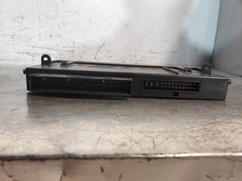 Recambio de modulo electronico para bmw serie 3 coupe (e92) 320d referencia OEM IAM 6135917797801 532420015 9610112052