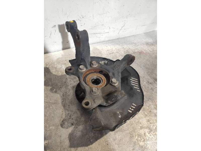 Recambio de mangueta delantera derecha para toyota auris active referencia OEM IAM   