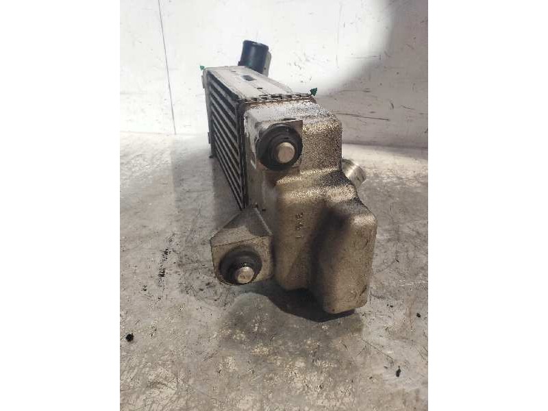 Recambio de intercooler para toyota auris active referencia OEM IAM JD1271005350 0N150 8E8451003 