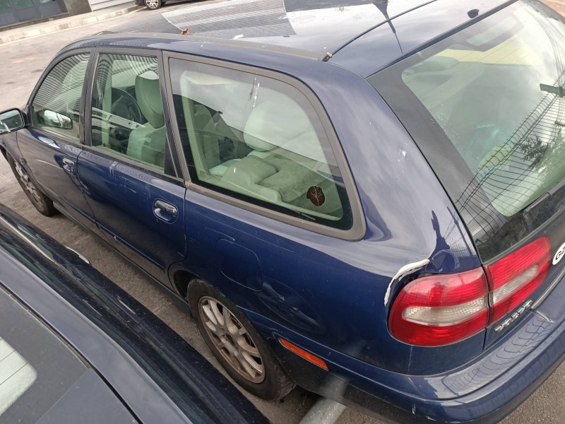 volvo v40 familiar del año 2006