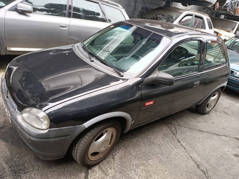 opel corsa b del año 2004