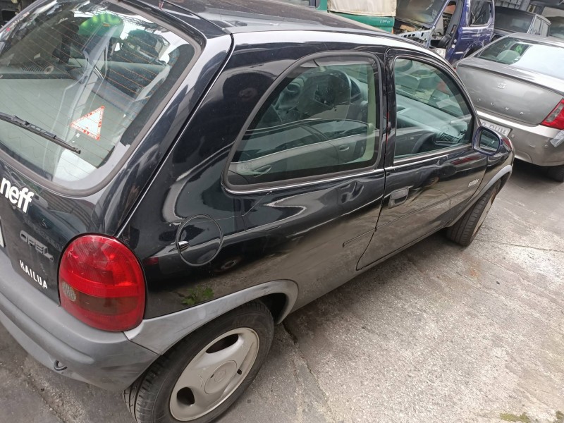opel corsa b del año 2004