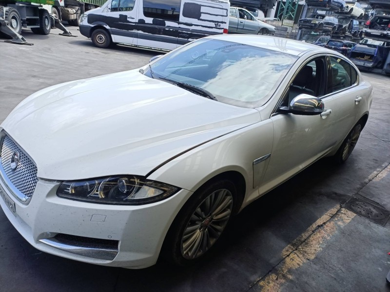 jaguar xf del año 2014
