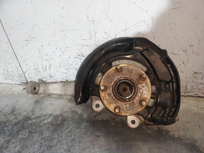 Recambio de mangueta delantera derecha para lexus is200 (ds2/is2) 220d referencia OEM IAM   