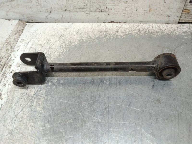 Recambio de brazo suspension superior trasero izquierdo para chevrolet evanda cdx referencia OEM IAM   