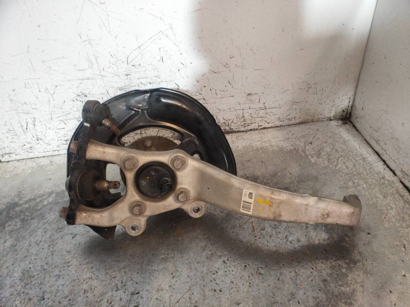 Recambio de mangueta delantera derecha para lexus is200 (ds2/is2) 220d referencia OEM IAM   