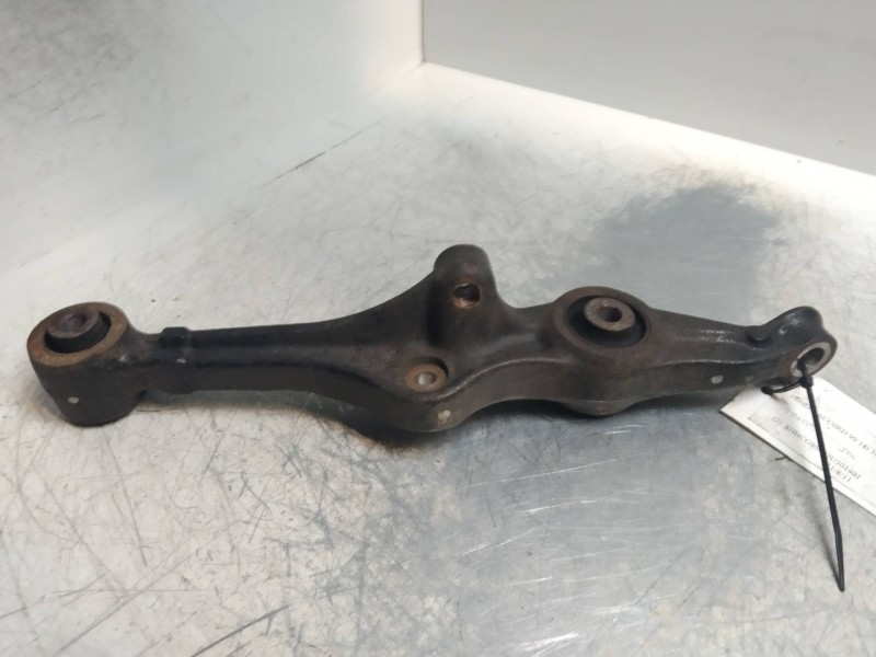 Recambio de brazo suspension inferior delantero izquierdo para honda accord berlina (cg7-9/ch1-7) 1.8 16v cat referencia OEM IAM