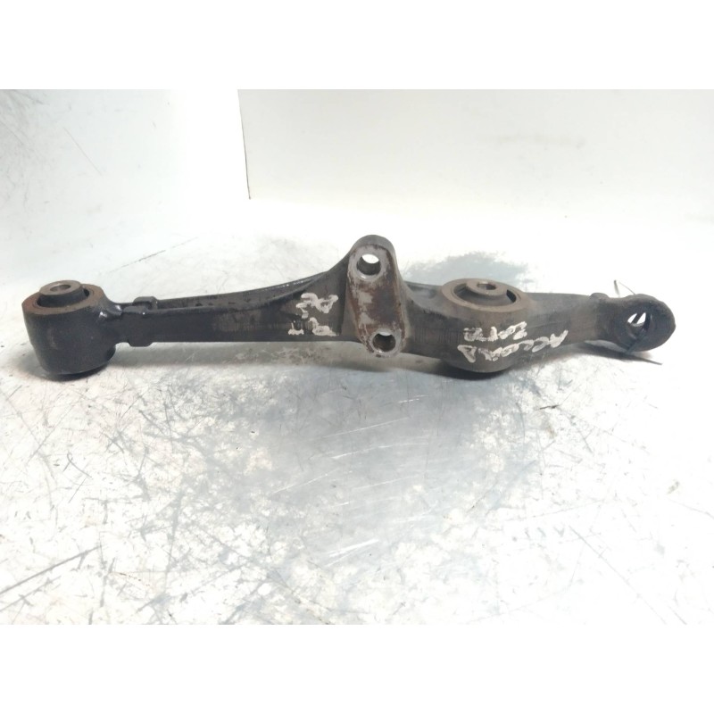 Recambio de brazo suspension inferior delantero derecho para honda accord berlina (cg7-9/ch1-7) 2.0 td referencia OEM IAM   