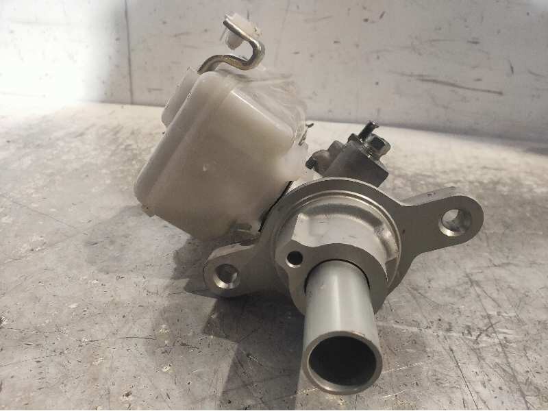 Recambio de bomba freno para toyota auris active referencia OEM IAM 0204Y24235  BOSCH