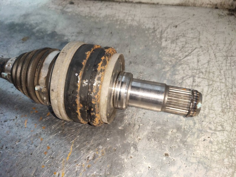 Recambio de transmision trasera izquierda para lexus is200 (ds2/is2) 220d referencia OEM IAM   