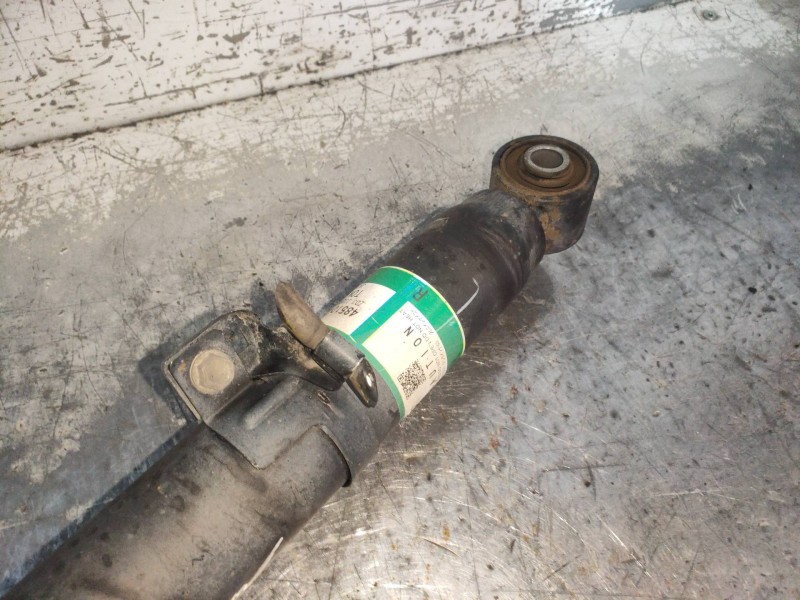 Recambio de amortiguador delantero derecho para lexus is200 (ds2/is2) 220d referencia OEM IAM 4851053161  