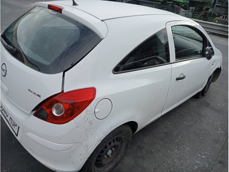 opel corsa d del año 2013