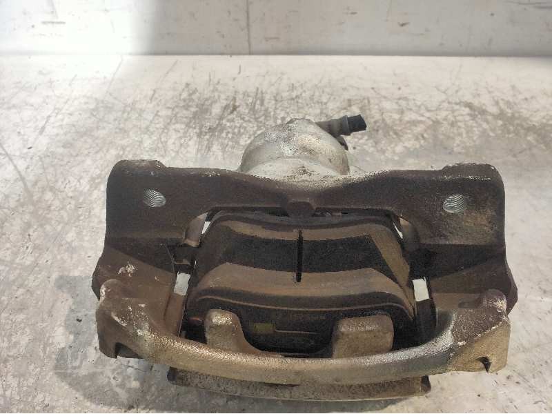 Recambio de pinza freno delantera derecha para toyota auris active referencia OEM IAM   