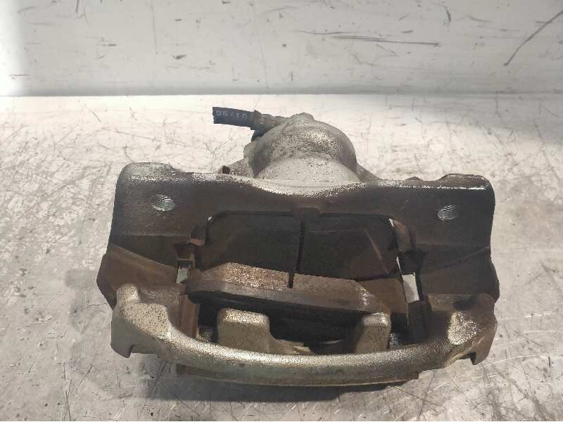 Recambio de pinza freno delantera izquierda para toyota auris active referencia OEM IAM   