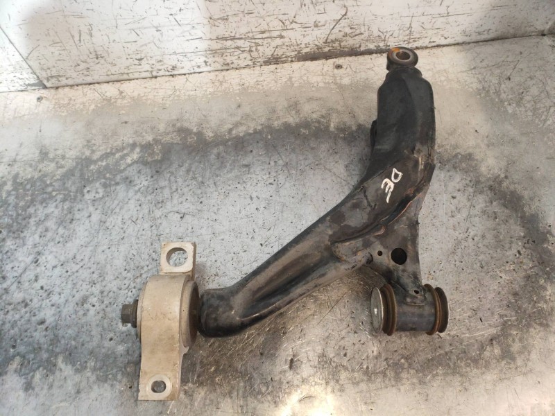 Recambio de brazo suspension inferior delantero derecho para lexus is200 (ds2/is2) 220d referencia OEM IAM   