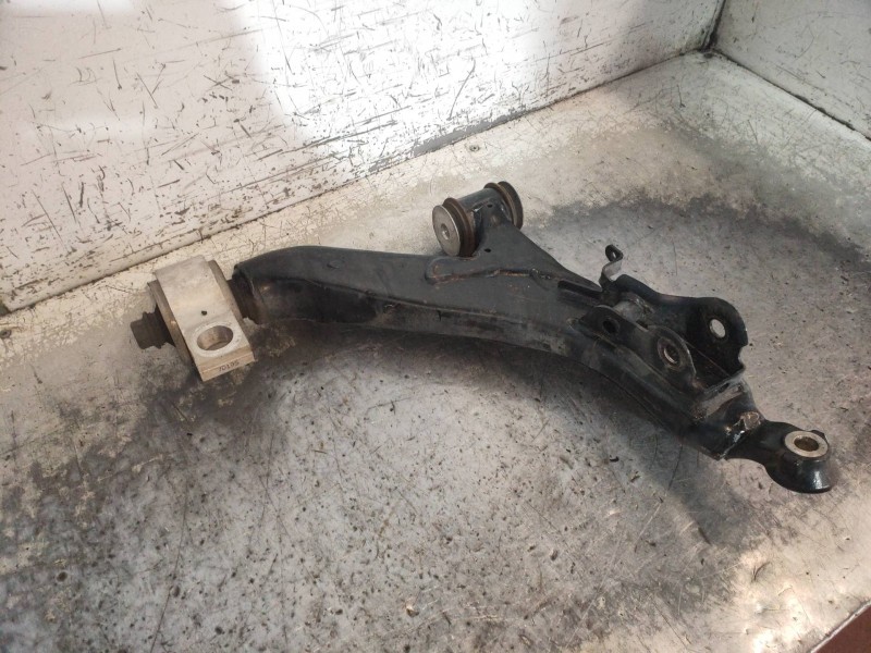 Recambio de brazo suspension inferior delantero derecho para lexus is200 (ds2/is2) 220d referencia OEM IAM   
