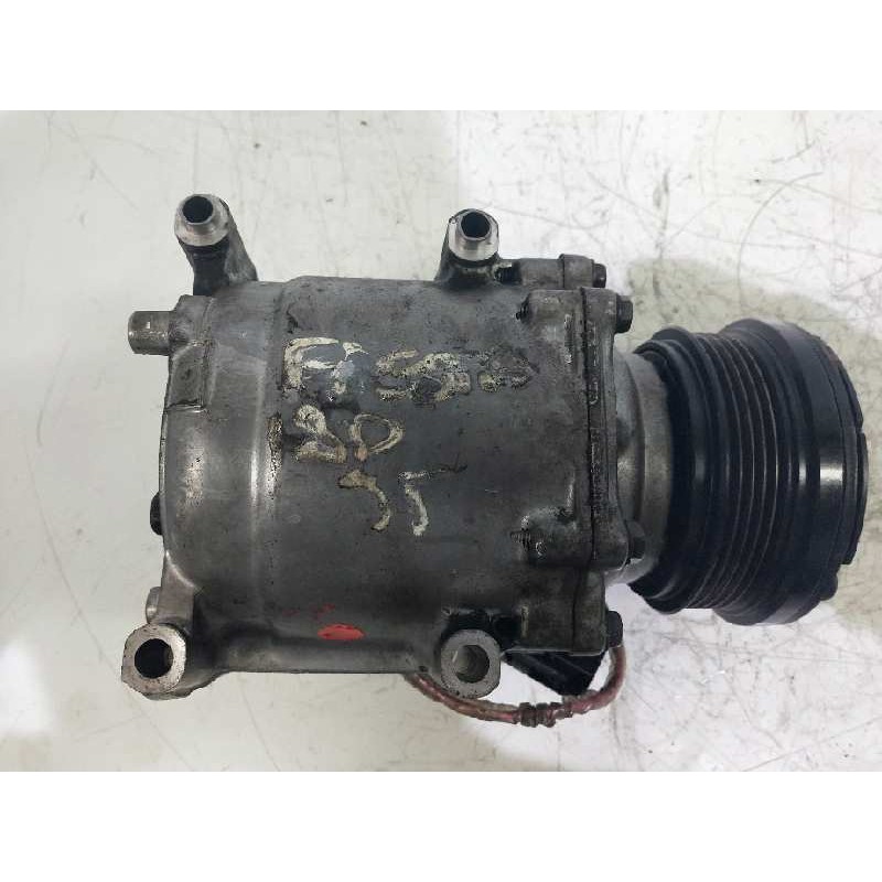 Recambio de compresor aire acondicionado para ford fiesta berlina 1.8 diesel cat referencia OEM IAM TRV0903501 3501 