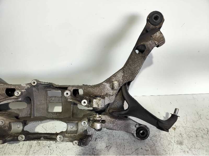 Recambio de puente trasero para volvo xc70 d5 tracción total referencia OEM IAM   