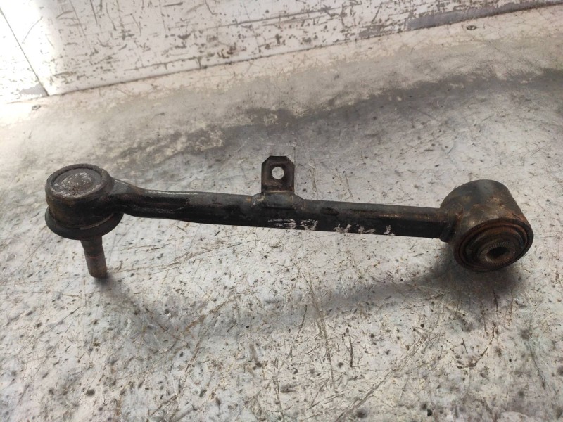 Recambio de brazo suspension superior trasero derecho para lexus is200 (ds2/is2) 220d referencia OEM IAM   
