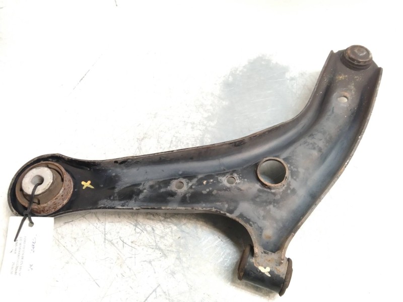 Recambio de brazo suspension inferior delantero derecho para ford fiesta (cb1) ambiente referencia OEM IAM   