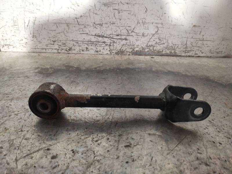 Recambio de brazo suspension superior trasero derecho para lexus is200 (ds2/is2) 220d referencia OEM IAM   