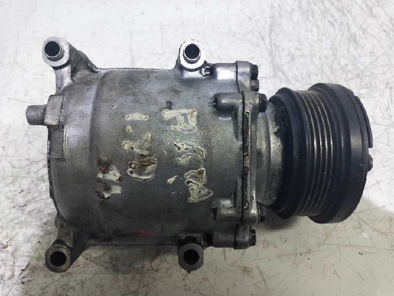 Recambio de compresor aire acondicionado para ford fiesta berlina 1.8 diesel cat referencia OEM IAM TRV903501 3501 