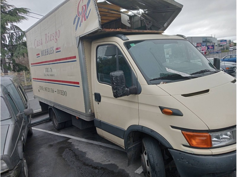 iveco daily caja cerrada (1999 =>) del año 2001
