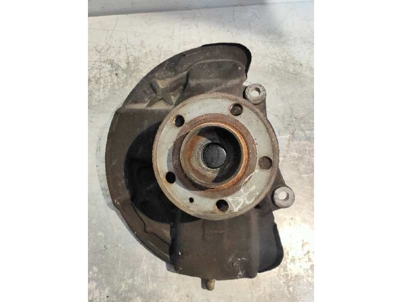 Recambio de mangueta delantera derecha para volvo xc70 d5 tracción total referencia OEM IAM   
