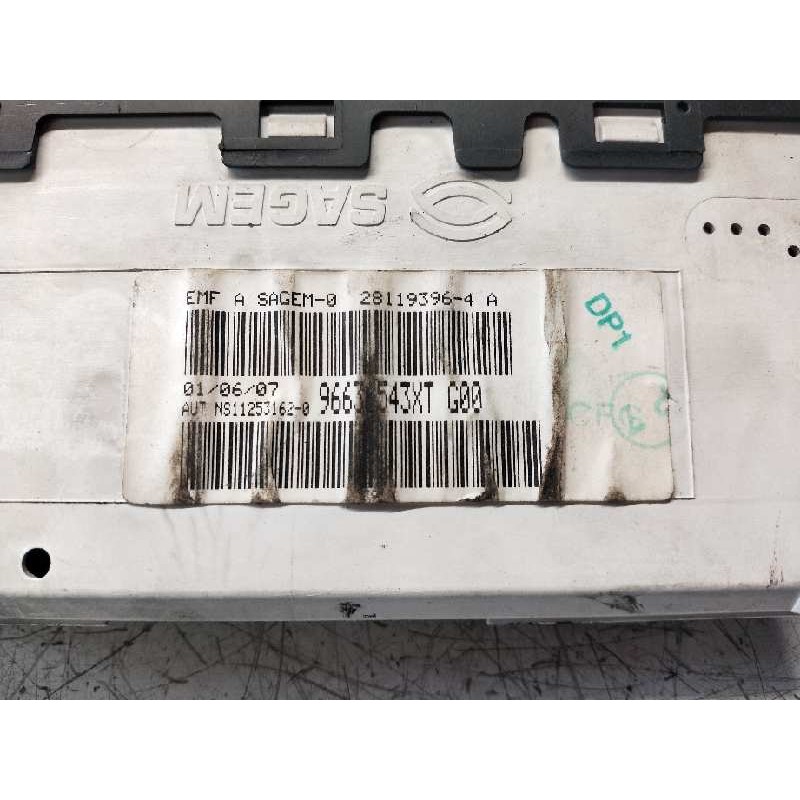 Recambio de pantalla multifuncion para citroen berlingo 1.6 hdi 75 sx familiar referencia OEM IAM 96636543XT 281193964A 