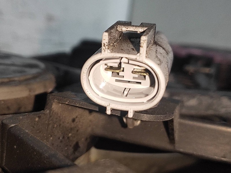 Recambio de electroventilador para lexus is200 (ds2/is2) 220d referencia OEM IAM 1680001970  