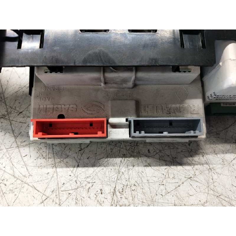 Recambio de pantalla multifuncion para renault laguna ii (bg0) authentique referencia OEM IAM 8200002604A 216541192 