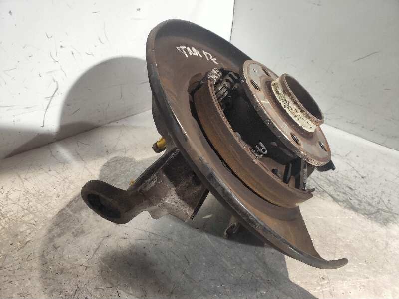 Recambio de mangueta trasera izquierda para volvo xc70 d5 tracción total referencia OEM IAM 9200623  