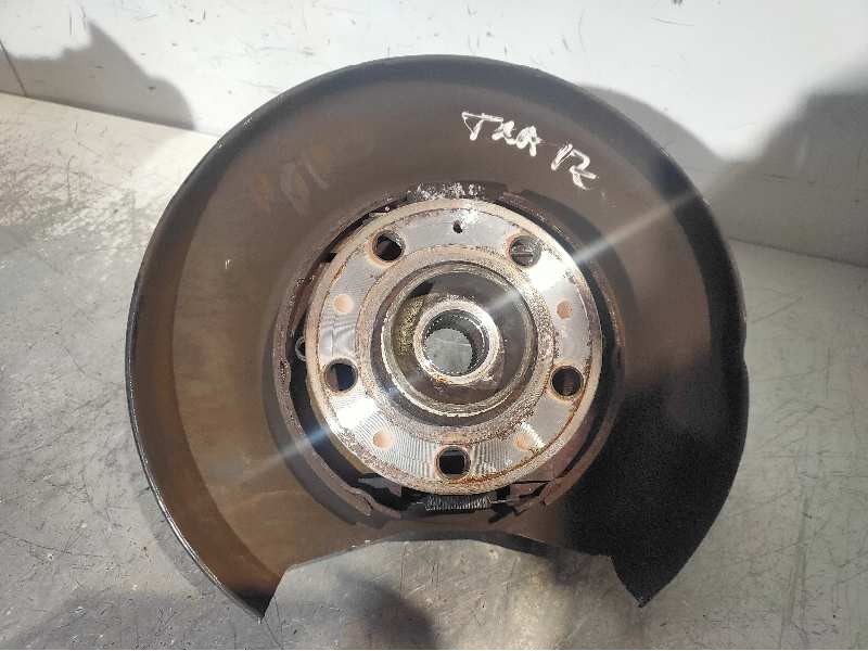 Recambio de mangueta trasera izquierda para volvo xc70 d5 tracción total referencia OEM IAM 9200623  