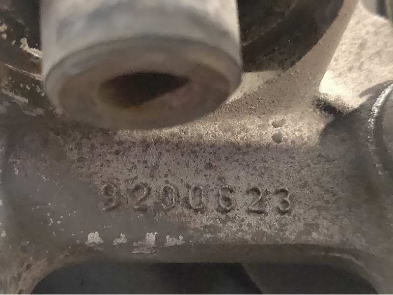 Recambio de mangueta trasera izquierda para volvo xc70 d5 tracción total referencia OEM IAM 9200623  