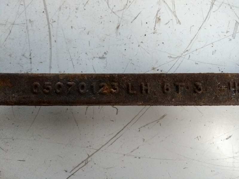 Recambio de brazo suspension inferior delantero izquierdo para chrysler 300 c 3.5 referencia OEM IAM 05070123RH  