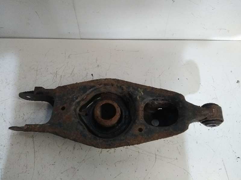 Recambio de brazo suspension inferior trasero derecho para chrysler 300 c 3.5 referencia OEM IAM   
