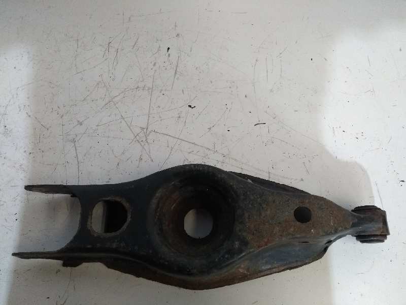 Recambio de brazo suspension inferior trasero derecho para chrysler 300 c 3.5 referencia OEM IAM   