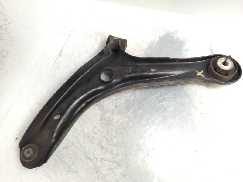 Recambio de brazo suspension inferior delantero derecho para ford fiesta (cb1) trend referencia OEM IAM   