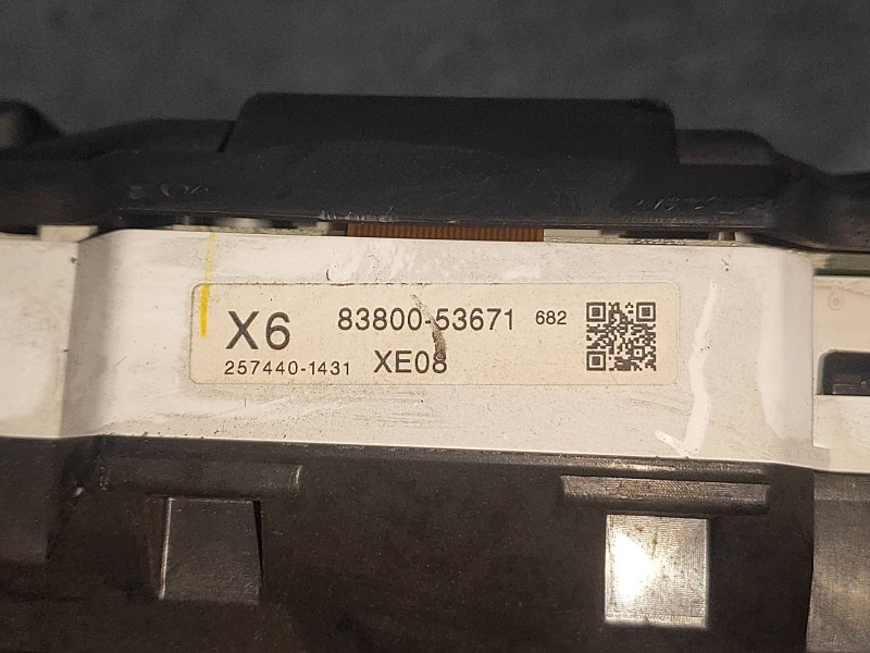 Recambio de cuadro instrumentos para lexus is200 (ds2/is2) 220d referencia OEM IAM 8380053671  
