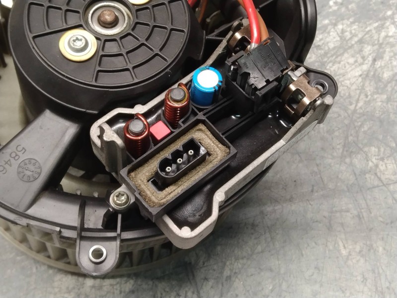 Recambio de motor calefaccion para bmw serie 7 (e65/e66) 745i referencia OEM IAM 64116918873  