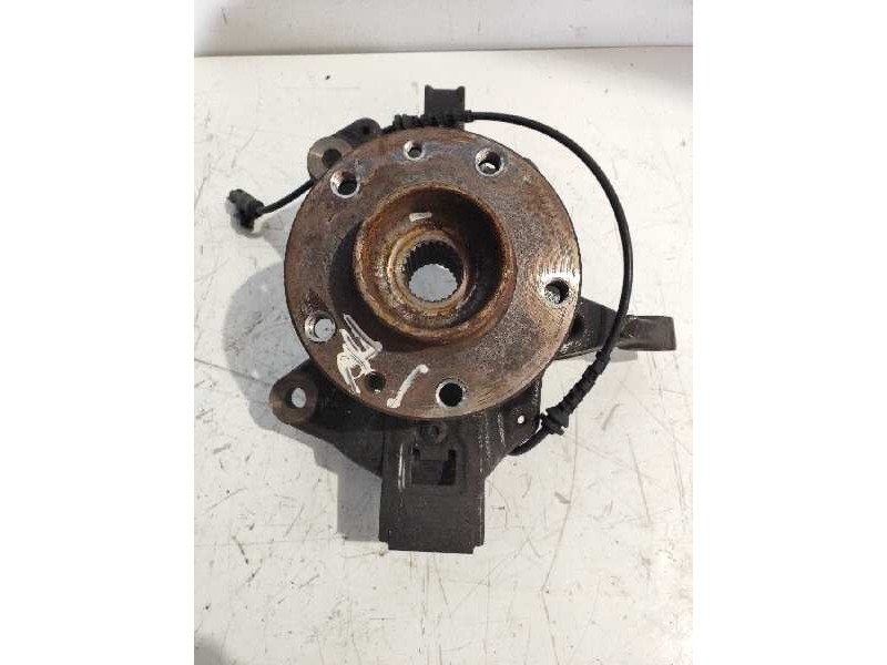 Recambio de mangueta delantera izquierda para renault megane iii berlina 5 p business referencia OEM IAM 400150083R  